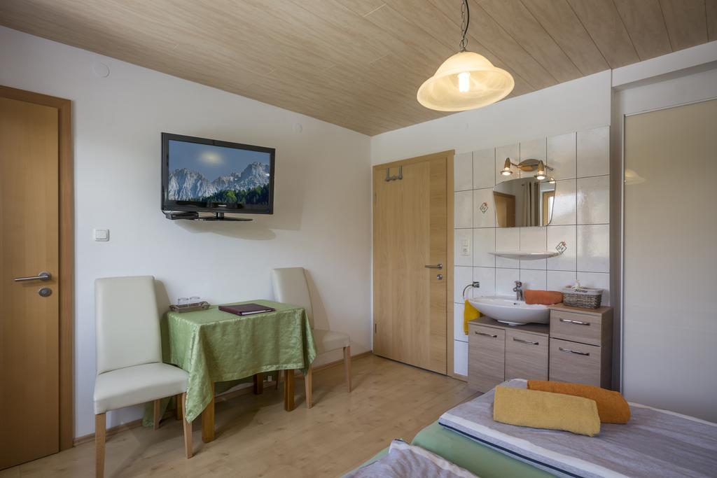 Hotel Haus Enzian à Thiersee Extérieur photo